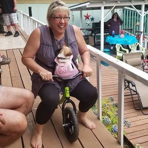 Meet your Posher, Shirley